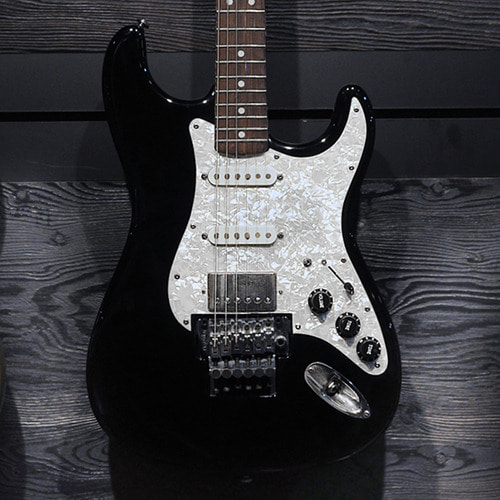[중고] Fender USA 62 Vintage Stratocaster SSH FR Black