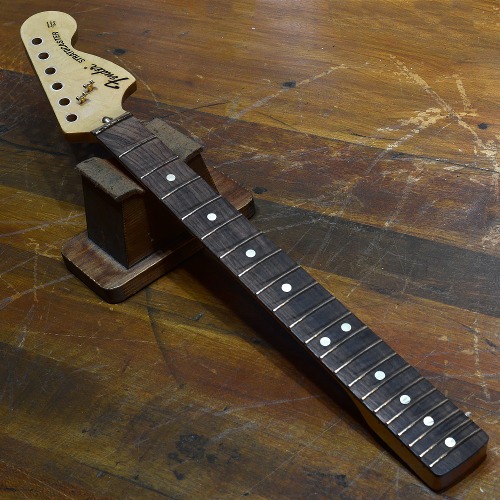 [중고] Fender Japan J Serial Large Head