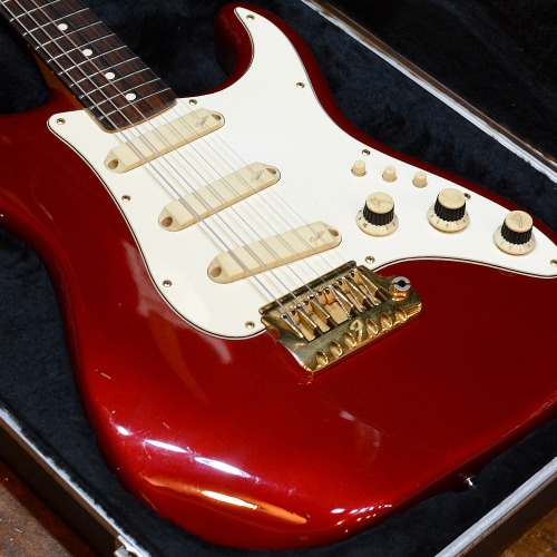 [중고] Fender USA Stratocaster Elite Candy Apple Red 1983&#039;
