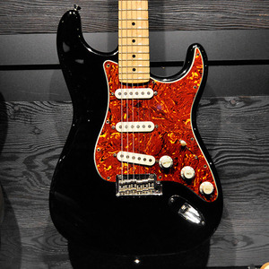 [중고] Fender USA - Standard Black 2012&#039;